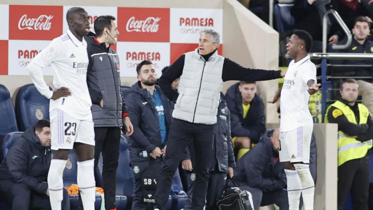 El vídeo del reproche de Ancelotti a Rodrygo y el del enganchón de Pepe Reina con Vinicius