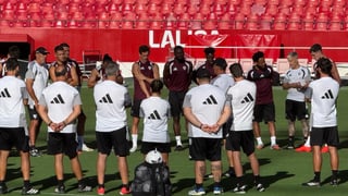 Rubén Vargas y Sangante, los protagonistas de la sesión previa del Sevilla frente a un Valencia necesitado
