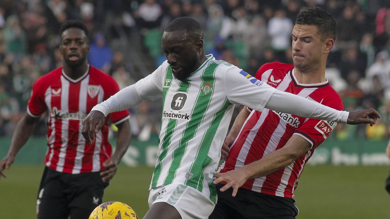 La afición alucina con Sabaly