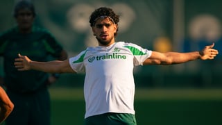 El Betis recibe a la Real Sociedad con cinco bajas y con varios convocados que están pendientes de cerrar una salida 