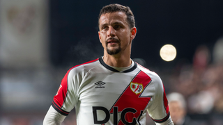Luiz Felipe renueva con el Rayo y refuerza la defensa de Beñat San José
