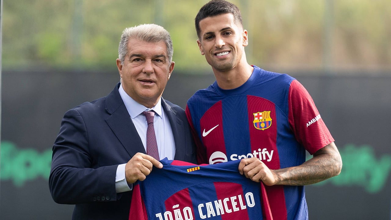 Joao Cancelo aterriza en Barcelona y se espera a Rodri Hernández esta misma tarde
