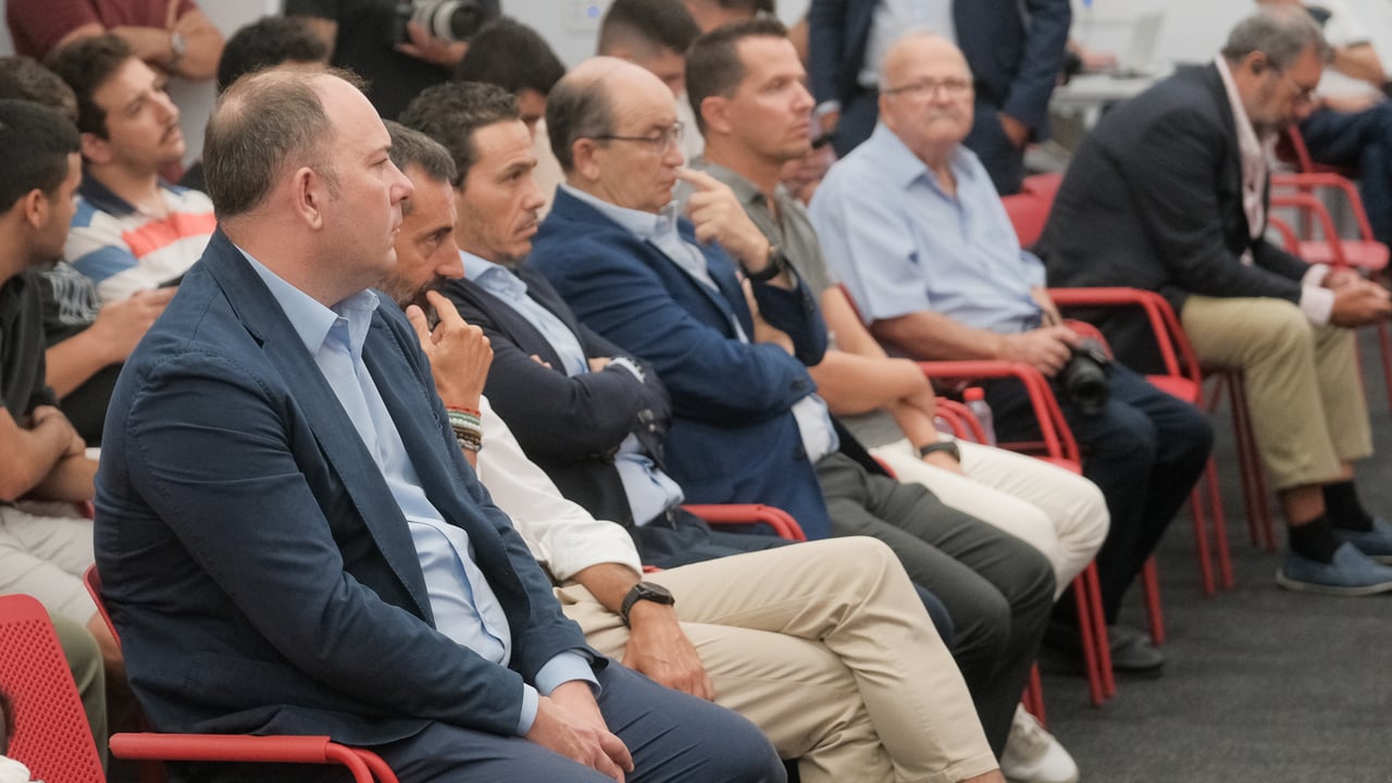 Ya son oficiales promoción y nombramiento: José Ignacio Navarro, nuevo director deportivo nervionense