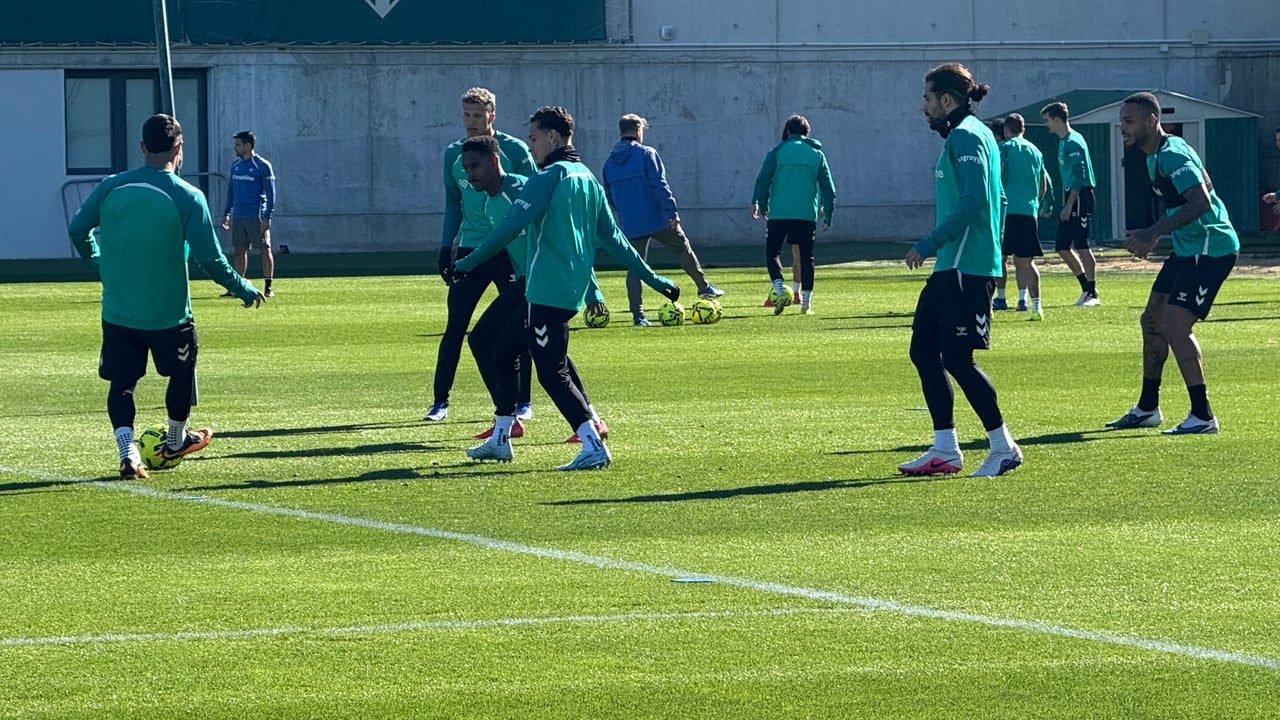 Cucho Hernández y Antony siguen dando buenas noticias al Real Betis