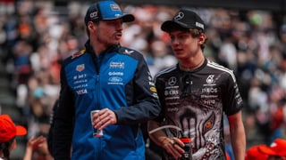 Mercedes se pronuncia sobre la posible retirada de Verstappen y su fichaje