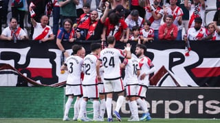 Rayo 3-0 AEK Atenas: fiesta total en Vallecas con un Rayo que pone pie y medio en las semifinales de Conference
