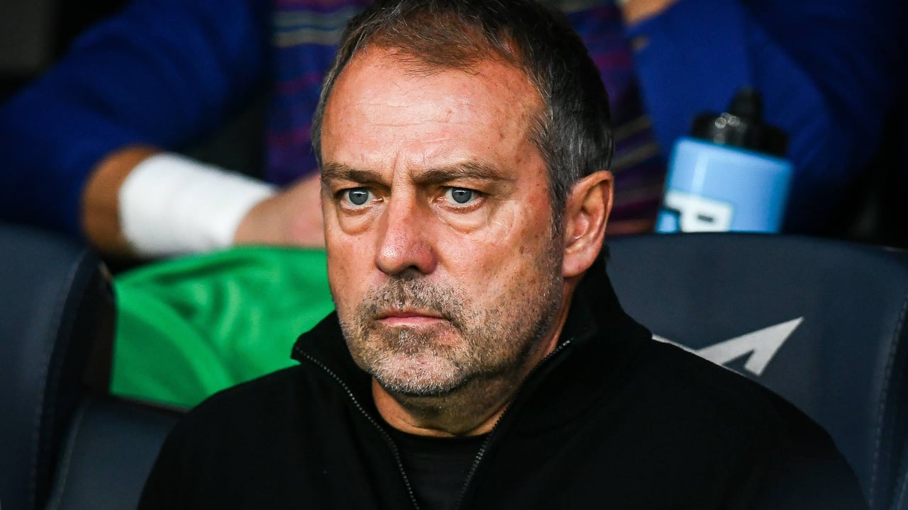 Oficial: Hansi Flick no estará en banquillo ante el Real Madrid en el Clásico