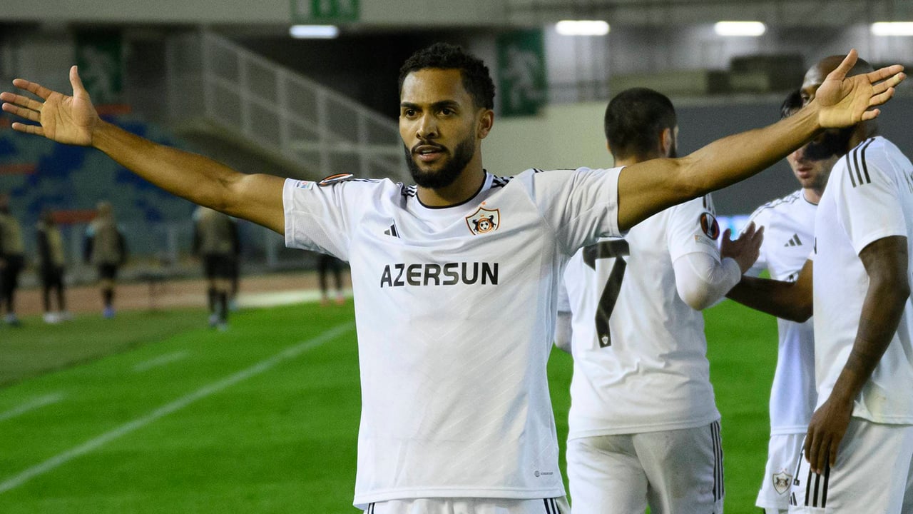 El Sevlla responde al 'no' del Qarabaq por Juninho