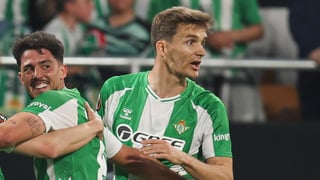 El enfado de Llorente con el árbitro tras caer ante el Braga: "Le felicito"