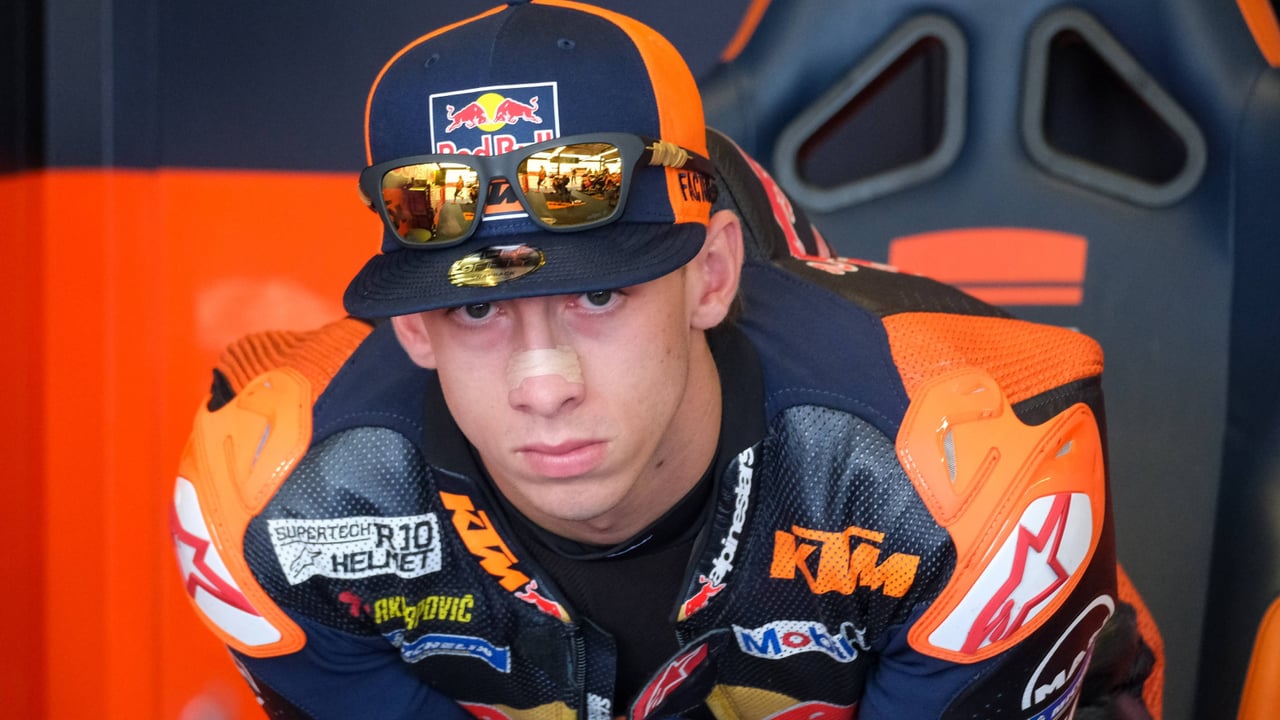 Pedro Acosta revive su peor pesadilla en MotoGP