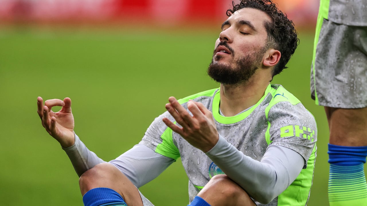 El City se apoya en la inspiración de Cherki y se lanza al liderato