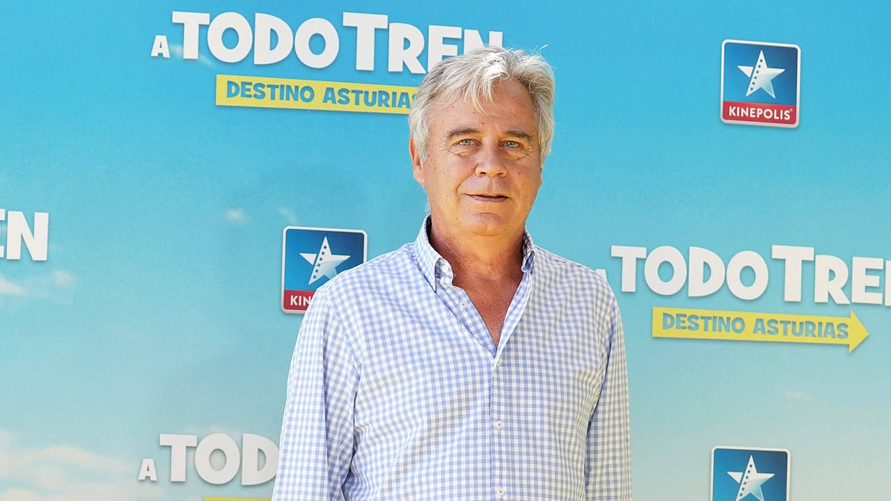 López Ufarte, leyenda de la Real Sociedad, se moja con los fichajes: "Un central seguro tiene que venir, amén de algún lateral"
