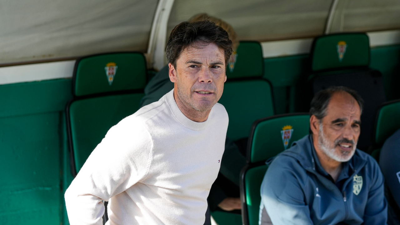 Rubi, técnico del Almería, vuelve a la carga con el parón de selecciones y habla de "falta de solidaridad entre clubes"