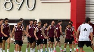 Rubén Vargas continua siendo el protagonista de la sesión del Sevilla antes del Espanyol