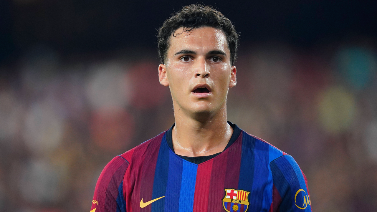 El Barcelona cambia de planes y acelera por un central zurdo tras la salida de Álvaro Cortés