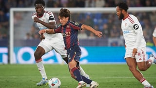 El Sevilla, muy pendiente del traspaso millonario de Carlos Álvarez por la posición del Levante