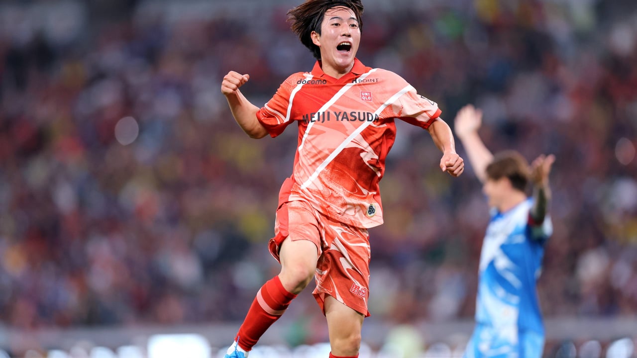 El Valencia anuncia la contratación del joven talento japonés Ryunosuke Sato