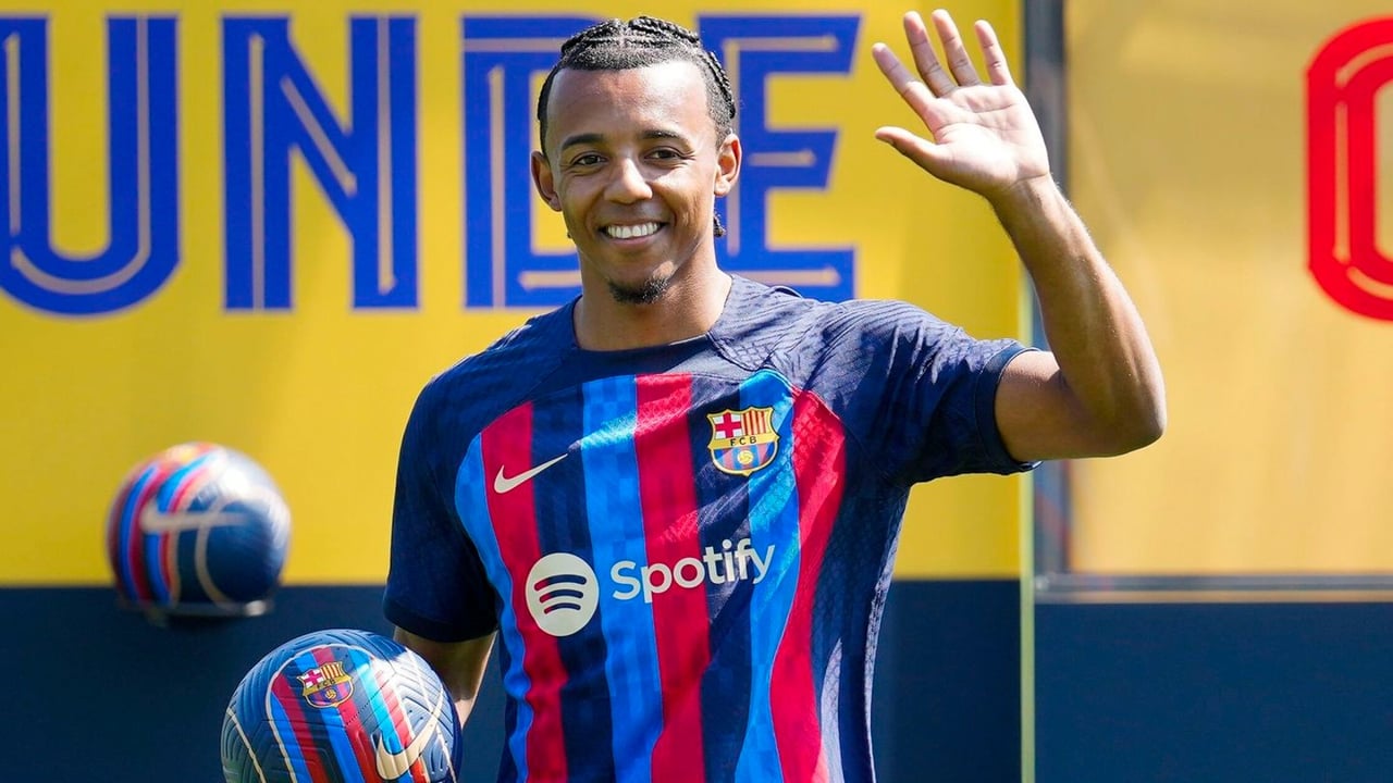 El enfado de Koundé y los esfuerzos de Xavi por su "prioridad" que afectarían al Sevilla