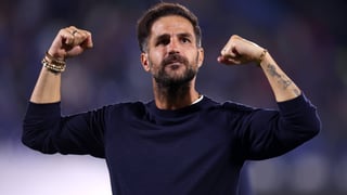 Busquets ve a Cesc como futuro relevo de Flick en el Barcelona: "Va camino de ello"
