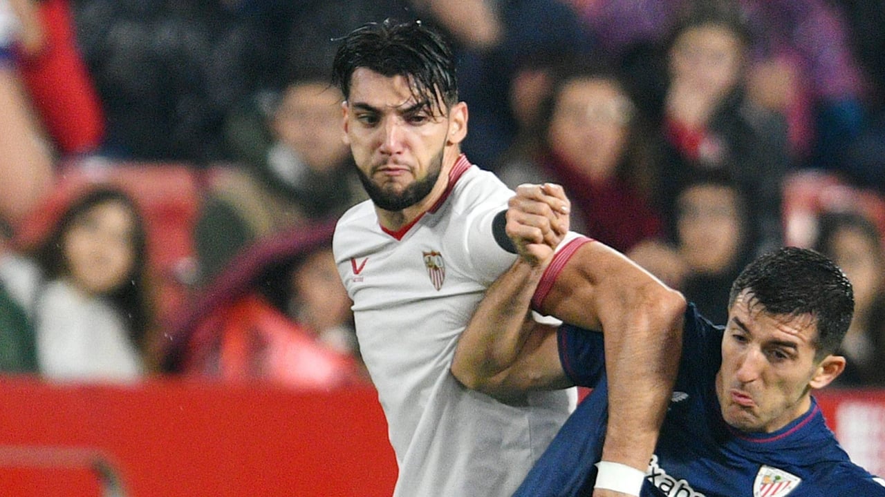 Rafa Mir rechaza y sigue esperando