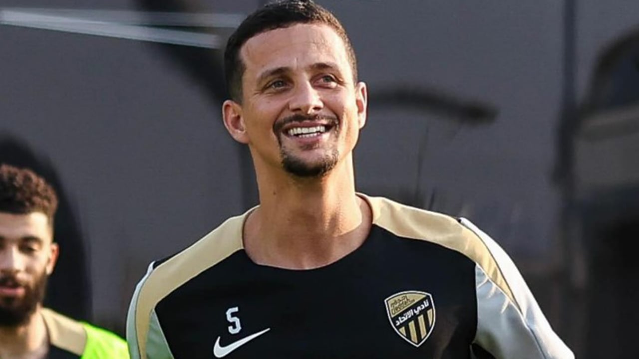 El Betis permanece atento a Luiz Felipe, que vive un calvario en Arabia