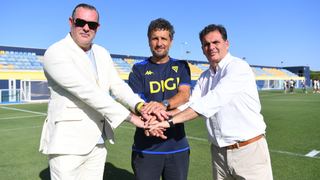 El Cádiz CF guarda silencio mientras Septien compra terrenos del club por siete millones