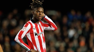 Nico Williams se pone en las manos milagrosas de Mendiguchia: el especialista elegido para su pubalgia