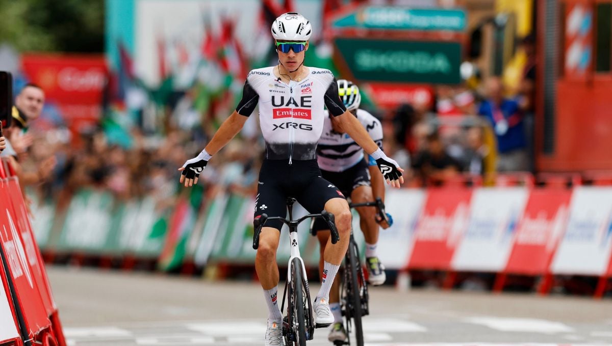 Juan Ayuso y Movistar Team se dan la mano