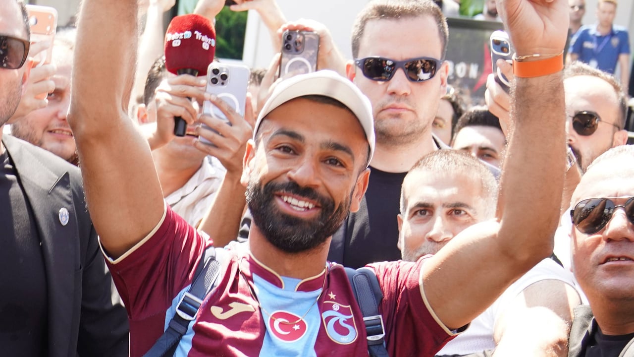 Oficial: Mohamed Salah ya tiene nuevo equipo y sorprende al mercado