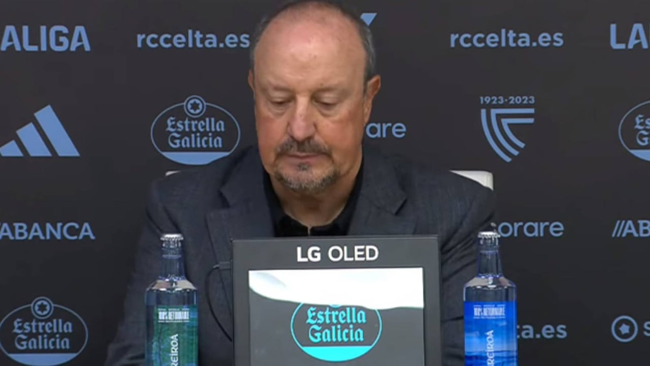 La imagen insólita de Rafa Benítez en el último cabreo de Iago Aspas