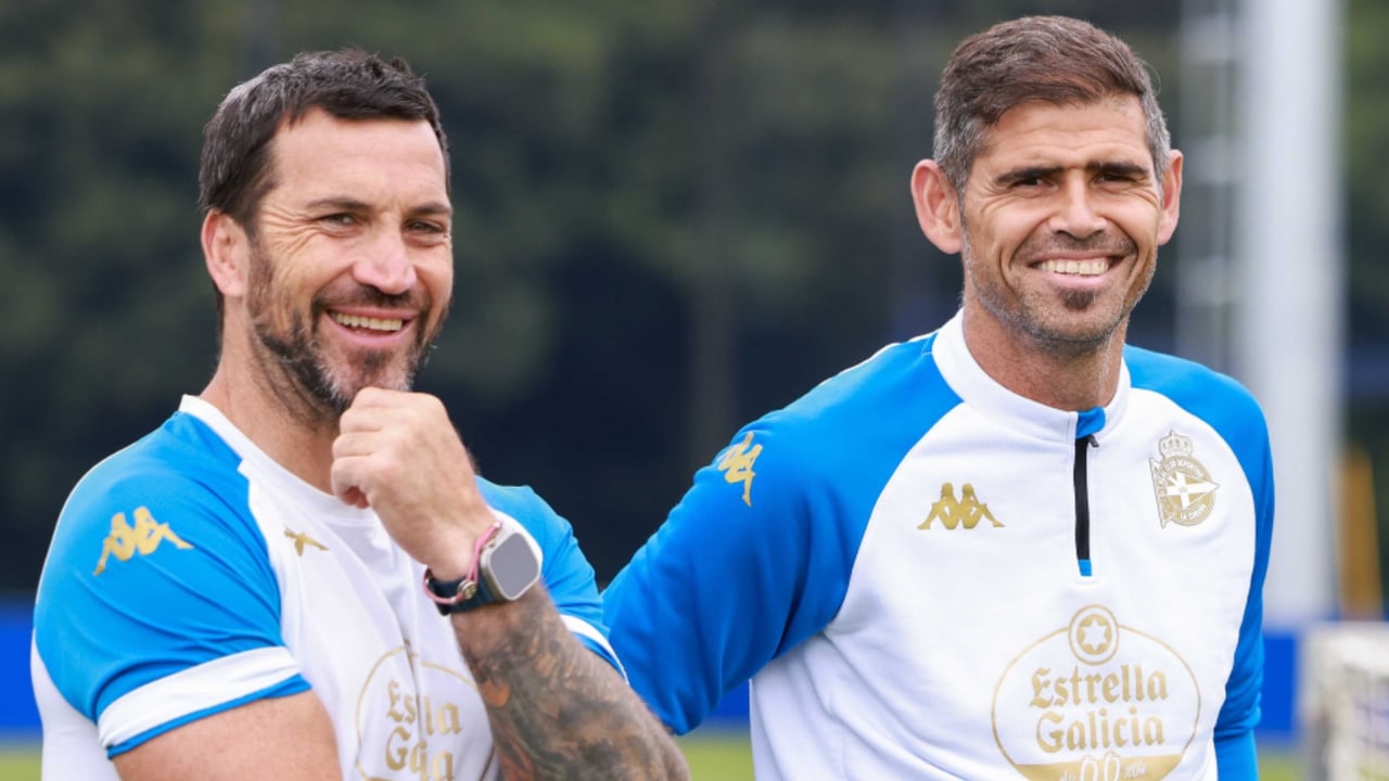 El Deportivo ficha a un perro para dar ánimos a los futbolistas