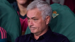 Mourinho aviva la polémica arbitral del Betis-Real Madrid con acusaciones y una insinuación al aire: "Es un poco extraño" 