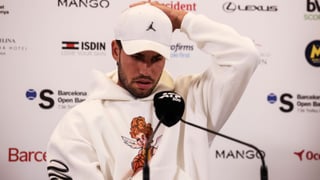 Carlos Alcaraz dice en Wimbledon otro adiós muy doloroso
