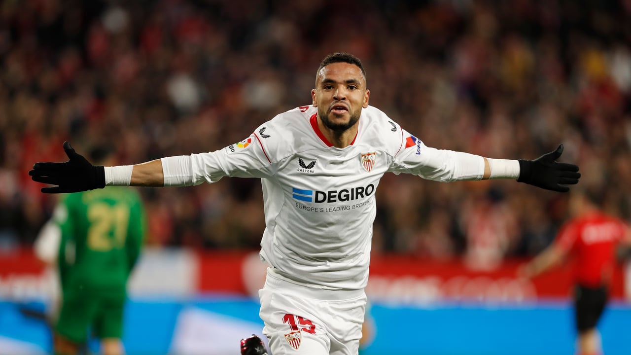 En-Nesyri, lo poco bueno a lo que agarrarse en el Sevilla