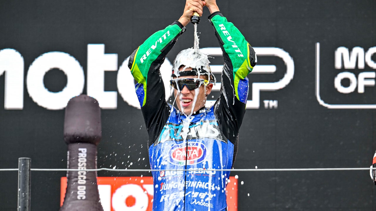 Se corona en el Red Bull Ring mientras espera a Honda