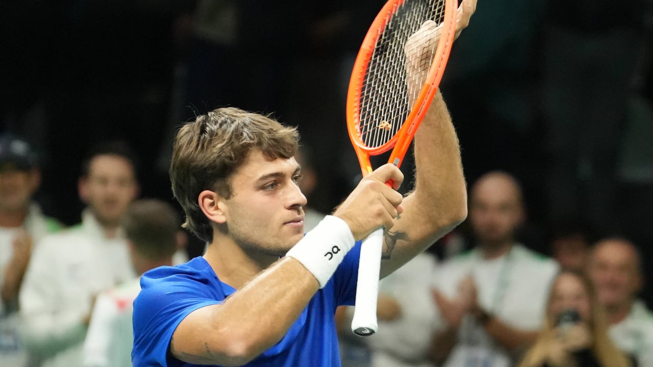 Gesta de Flavio Cobolli para clasificar a Italia a la Final de la Copa Davis