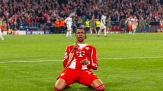 Olise firma su gran eliminatoria de Liga de Campeones con el Bayern: gol y asistencia que dan la razón a Kompany