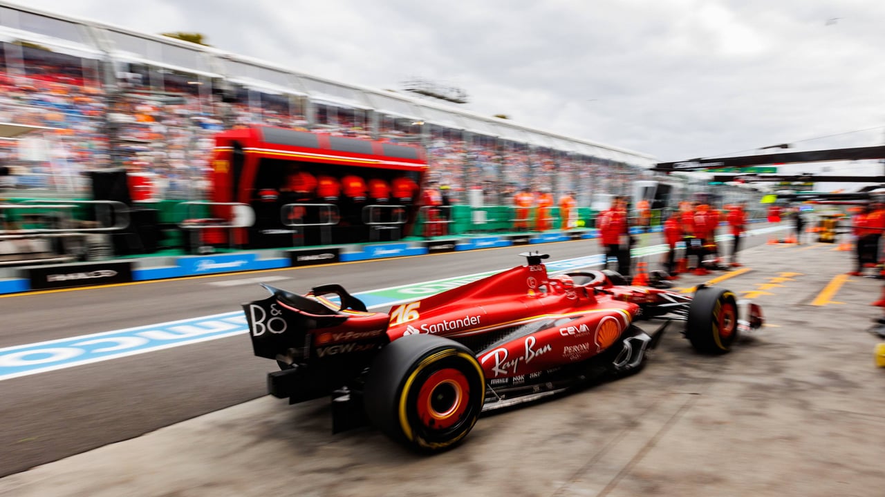 La heroicidad de Carlos Sainz en un mal día de Alonso