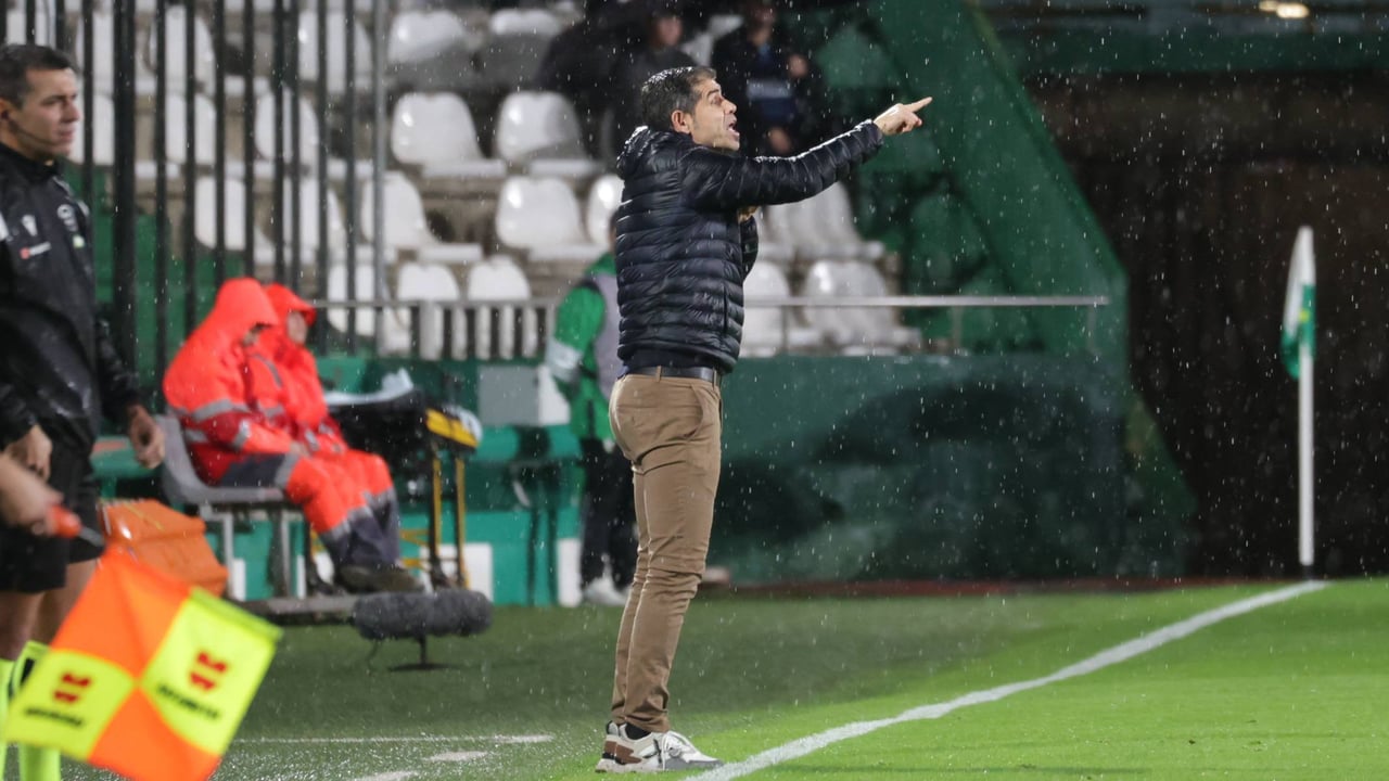 Antonio Hidalgo sigue la estela de José Luis Oltra y Fernando Vázquez