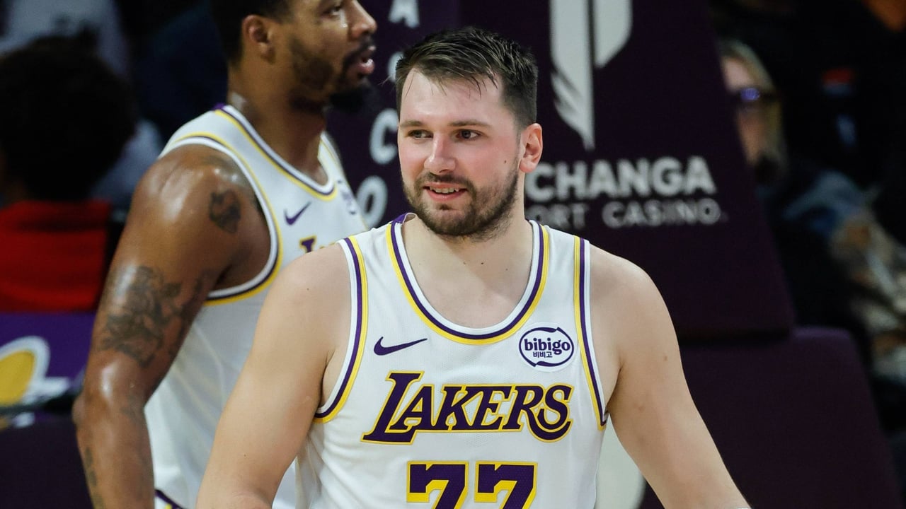 Regreso glorioso de Luka Doncic en una noche NBA marcada por la tragedia