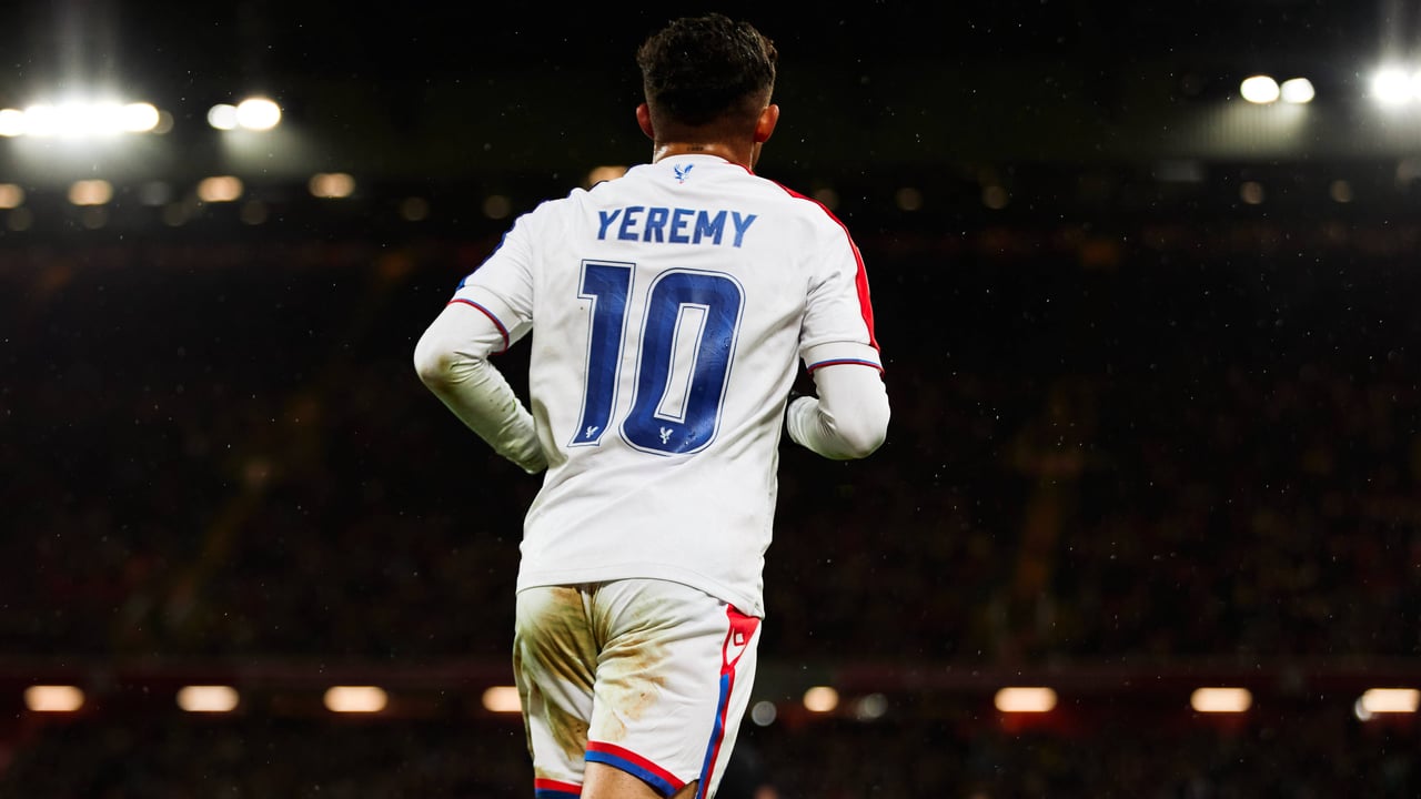 Yeremy Pino deja su sello y el Liverpool se hunde