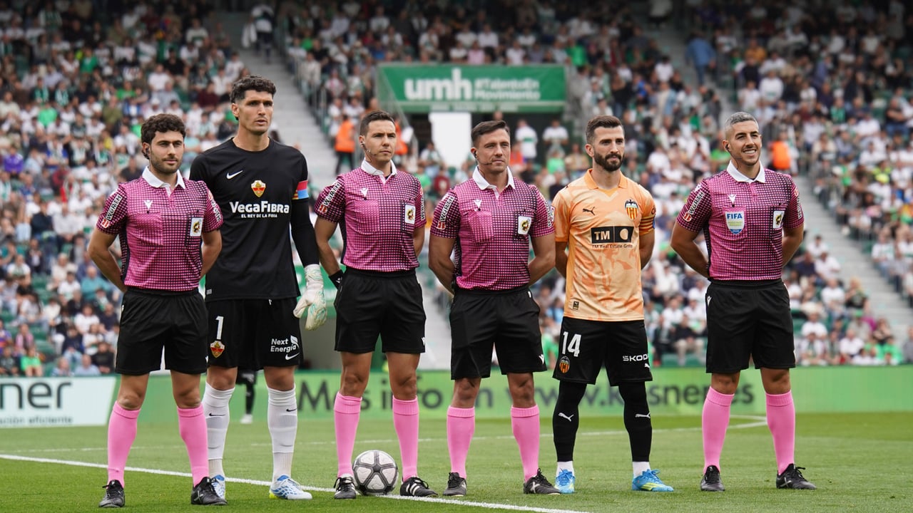 El Brighton recibe la llamada del Elche: Bragarnik quiere una cesión de mucho talento