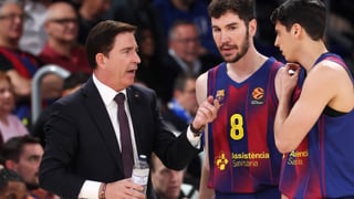 Xavi Pascual carga contra sus jugadores tras la derrota ante el Hiopos Lleida 