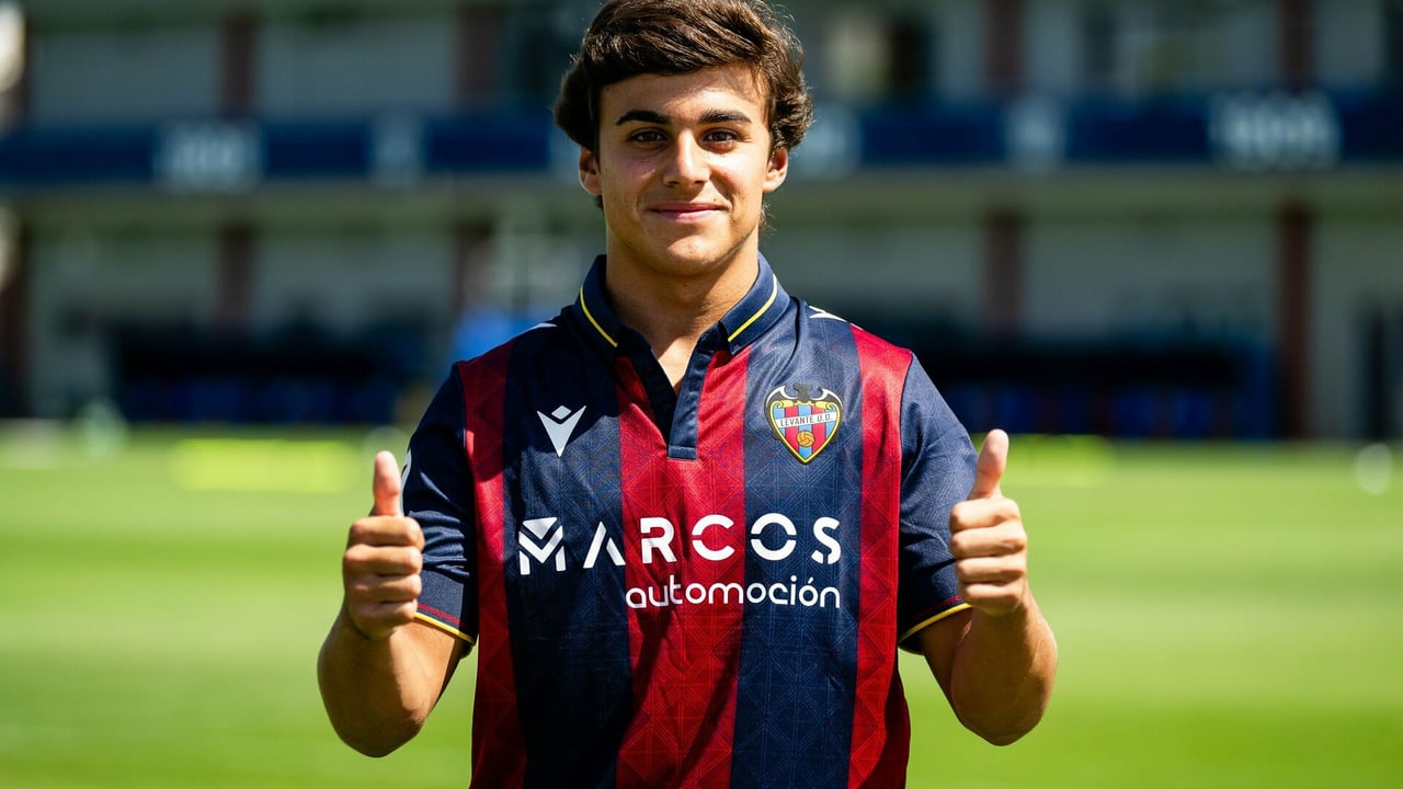 Carlos Álvarez va a más