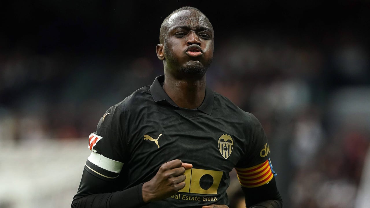 El Valencia ya busca un recambio a Diakhaby en el mercado: "Es una prioridad"