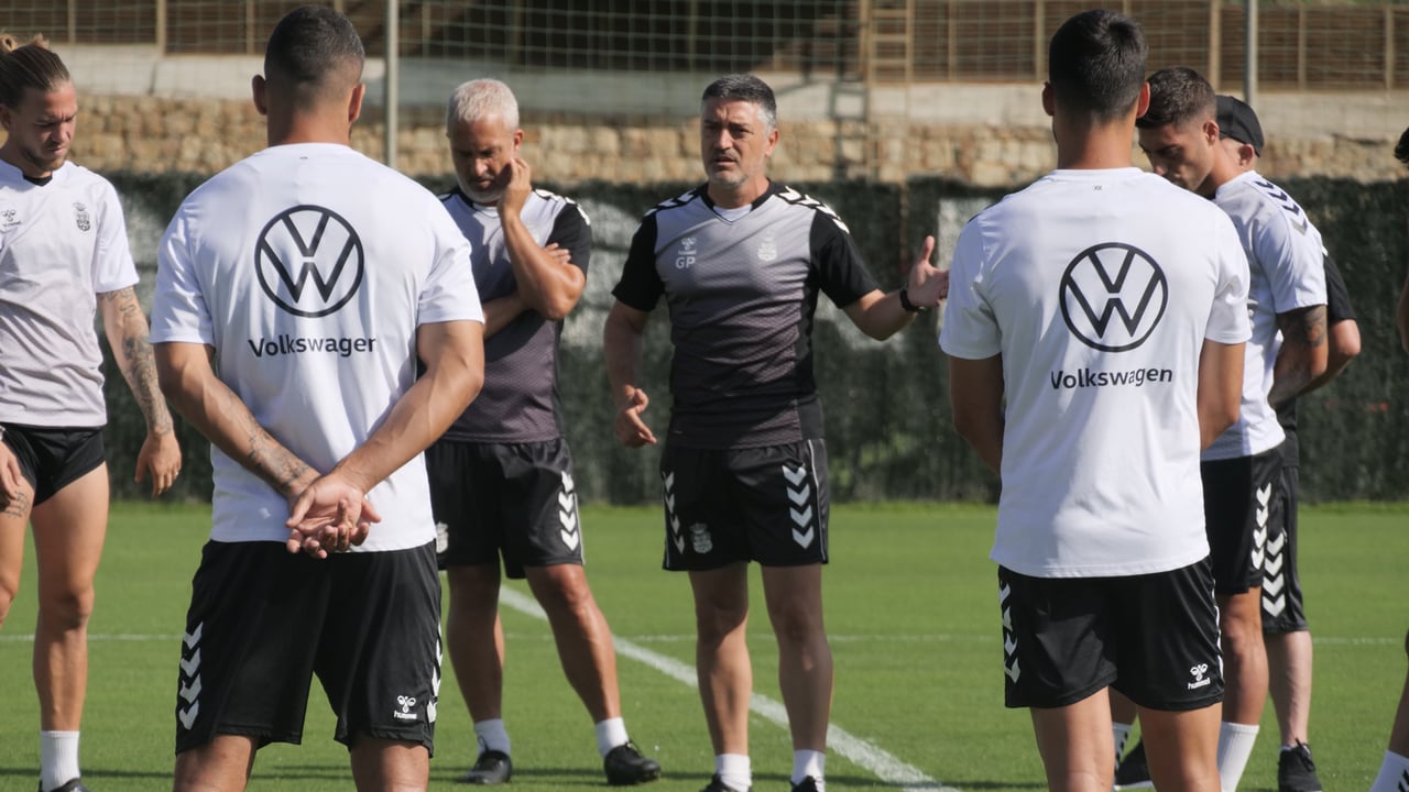 García Pimienta piensa en un futuro de Primera