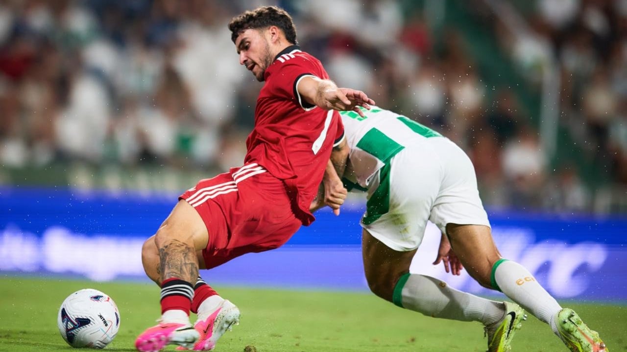 Un gol (y de penalti) en tres amistosos: urgencia en punta y lupa sobre Isaac Romero