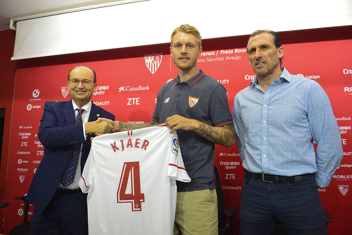 Arias abre la puerta a Bacca y se la cierra a Tagliafico