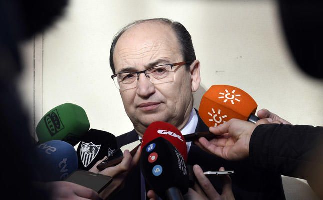 Ofrenda a San Benito, como manda la tradición