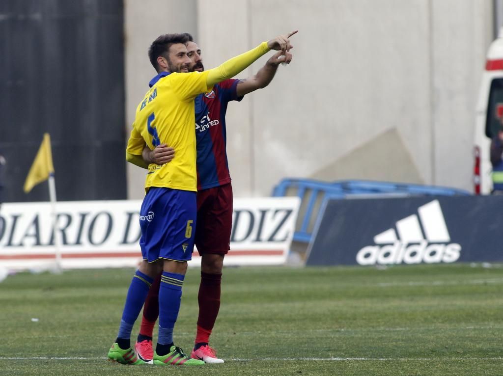 El posible once de Álvaro Cervera para hacer historia con el Cádiz